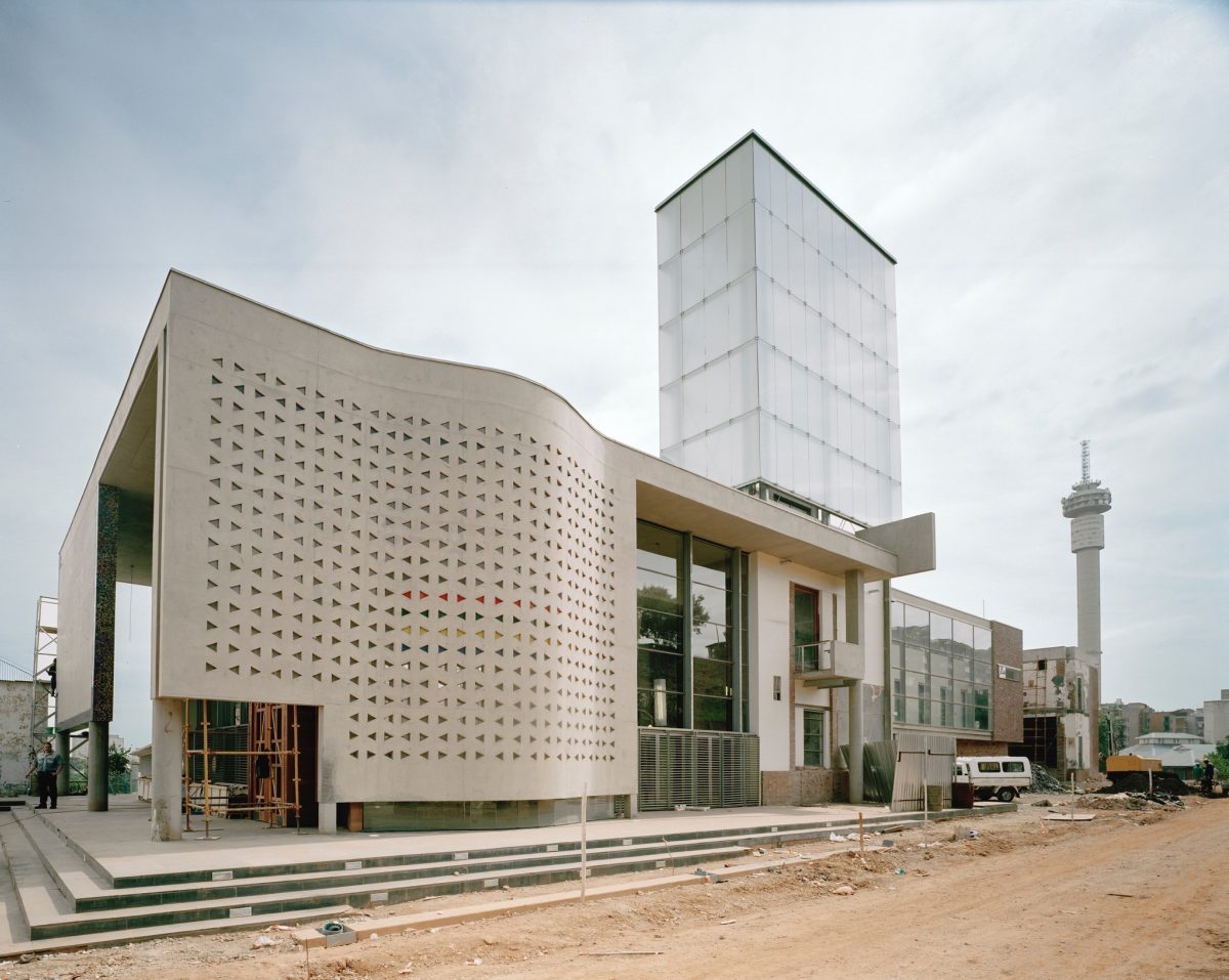 Constitution Hill: The Constitutional Court under construction.