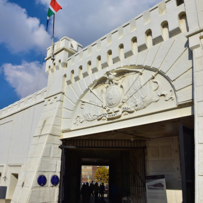 Constitution Hill: The Old Fort tunnel and coat of arms